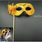 Lüks Taşlı Saplı Maskeli Balo Maskesi Altın Renk 35 Cm